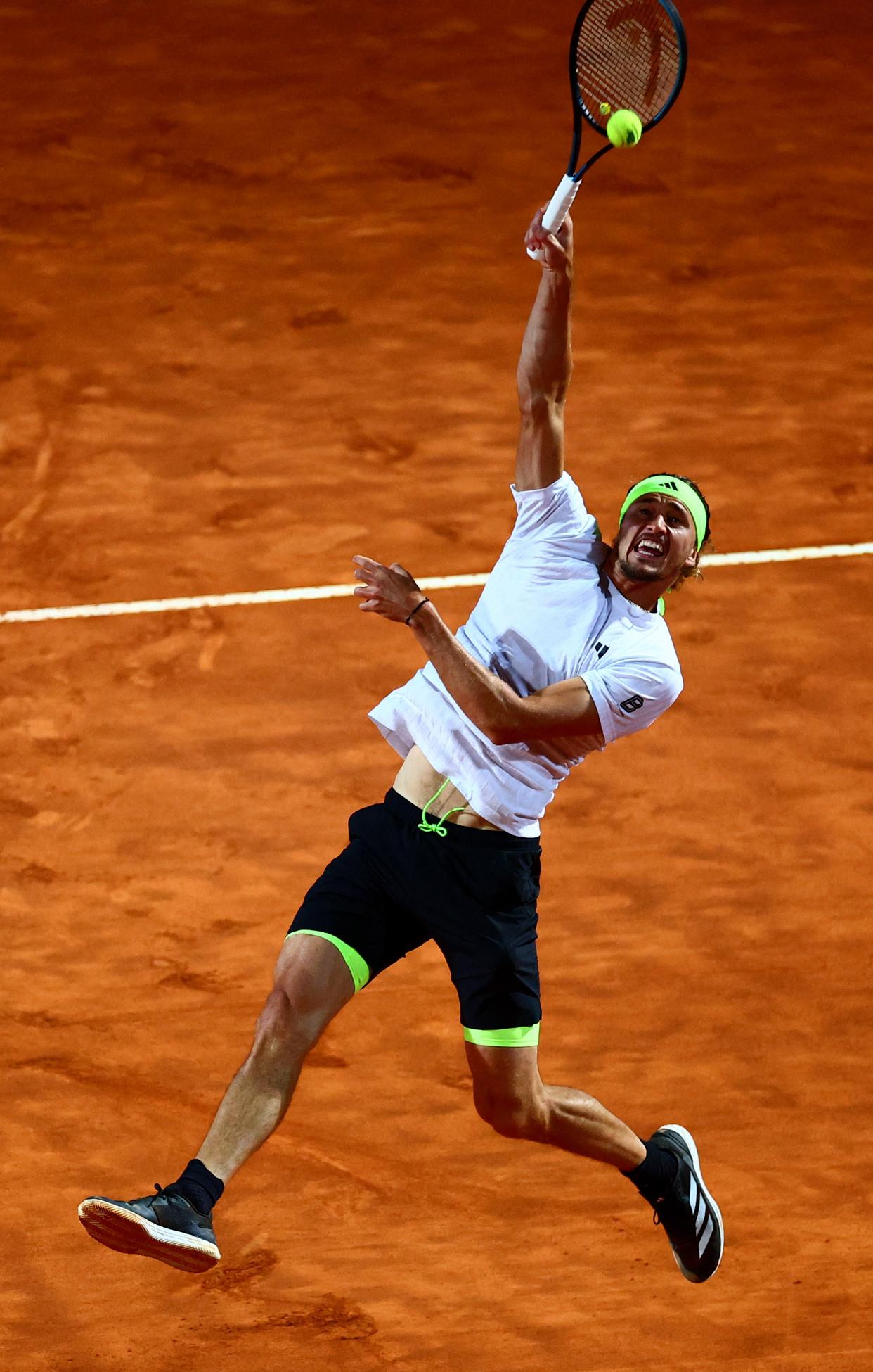 米兰体育入口-关于意大利网球队翻盘欧洲网球队，穆雷绝境逆转的信息