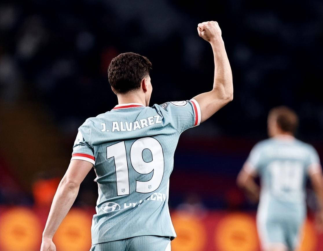 关于阿根廷绝地反击加拿大，阿尔瓦雷斯爆发神勇的信息