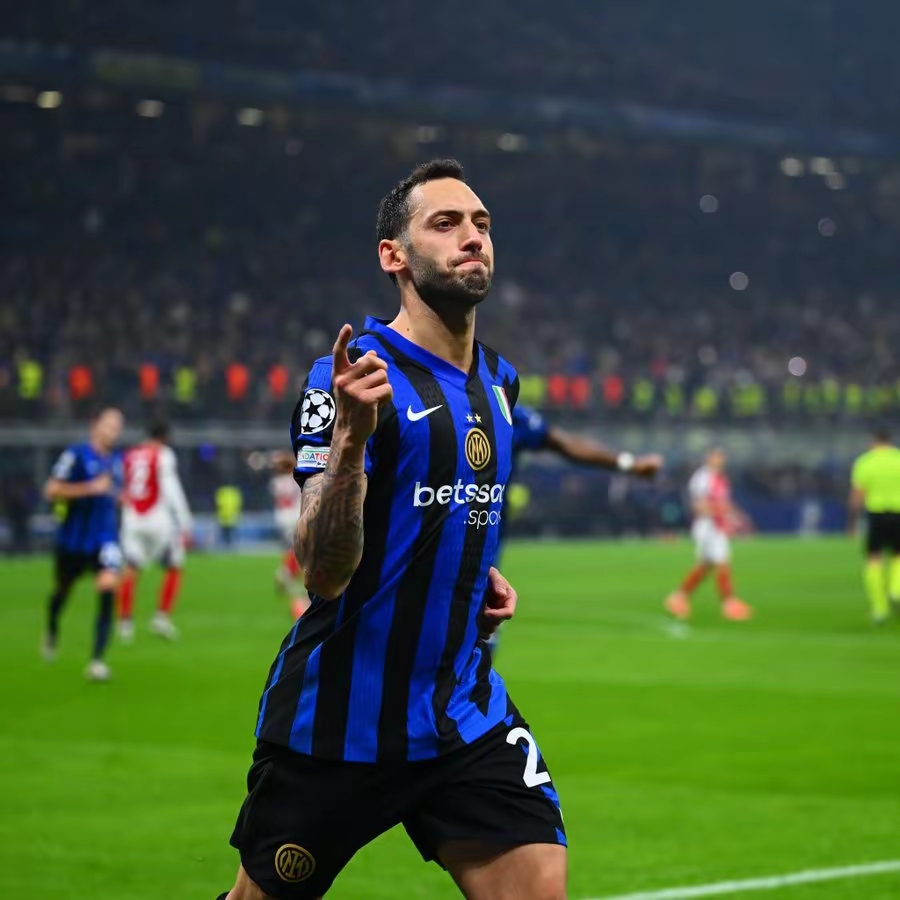 斯图加特主帅看好本赛季前景,展望未来的简单介绍 斯图加特主帅看好本赛季前景,展望未来的简单介绍