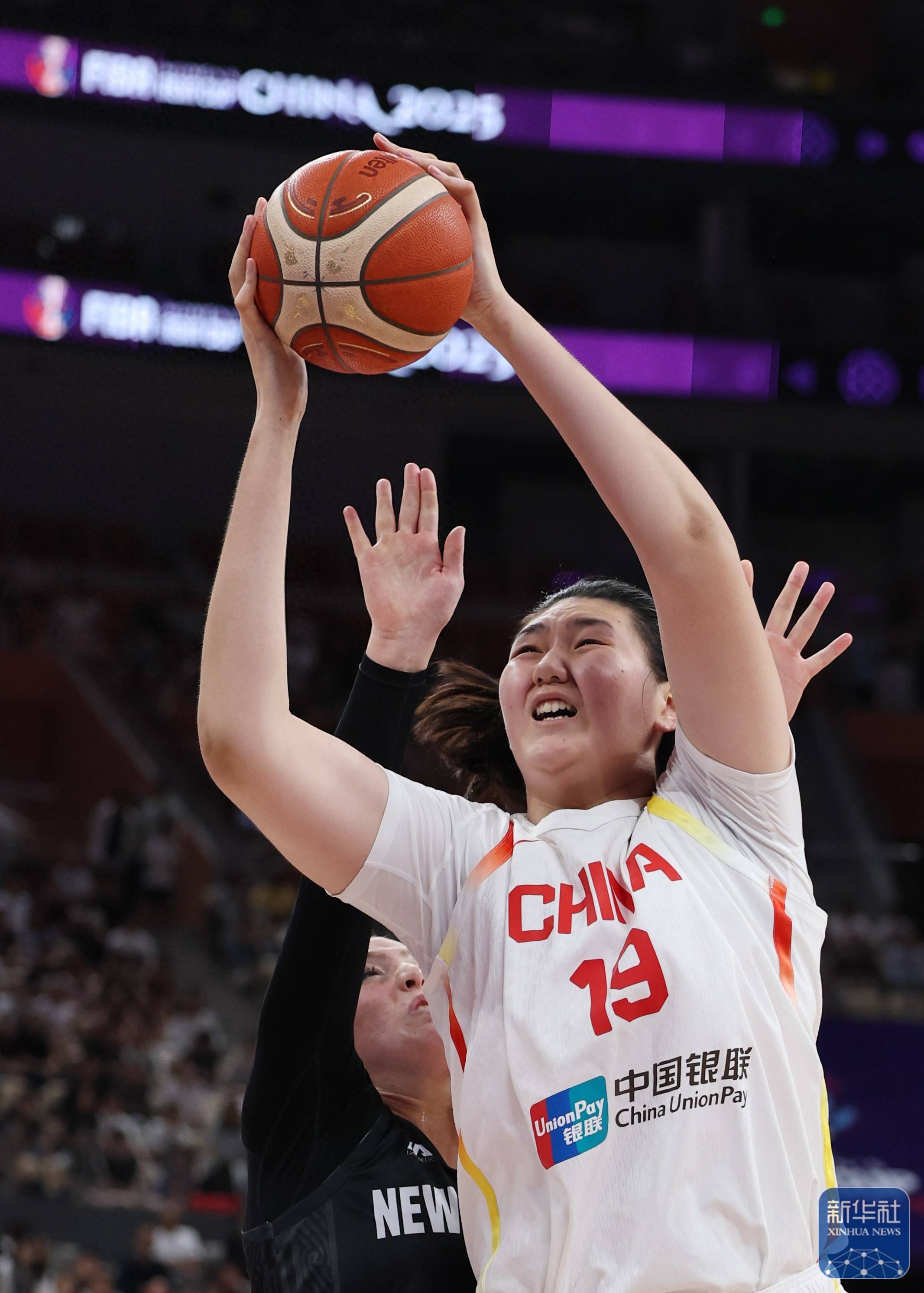 筹办中的体育大赛中,女队备受瞩目!的简单介绍 筹办中的体育大赛中,女队备受瞩目!的简单介绍