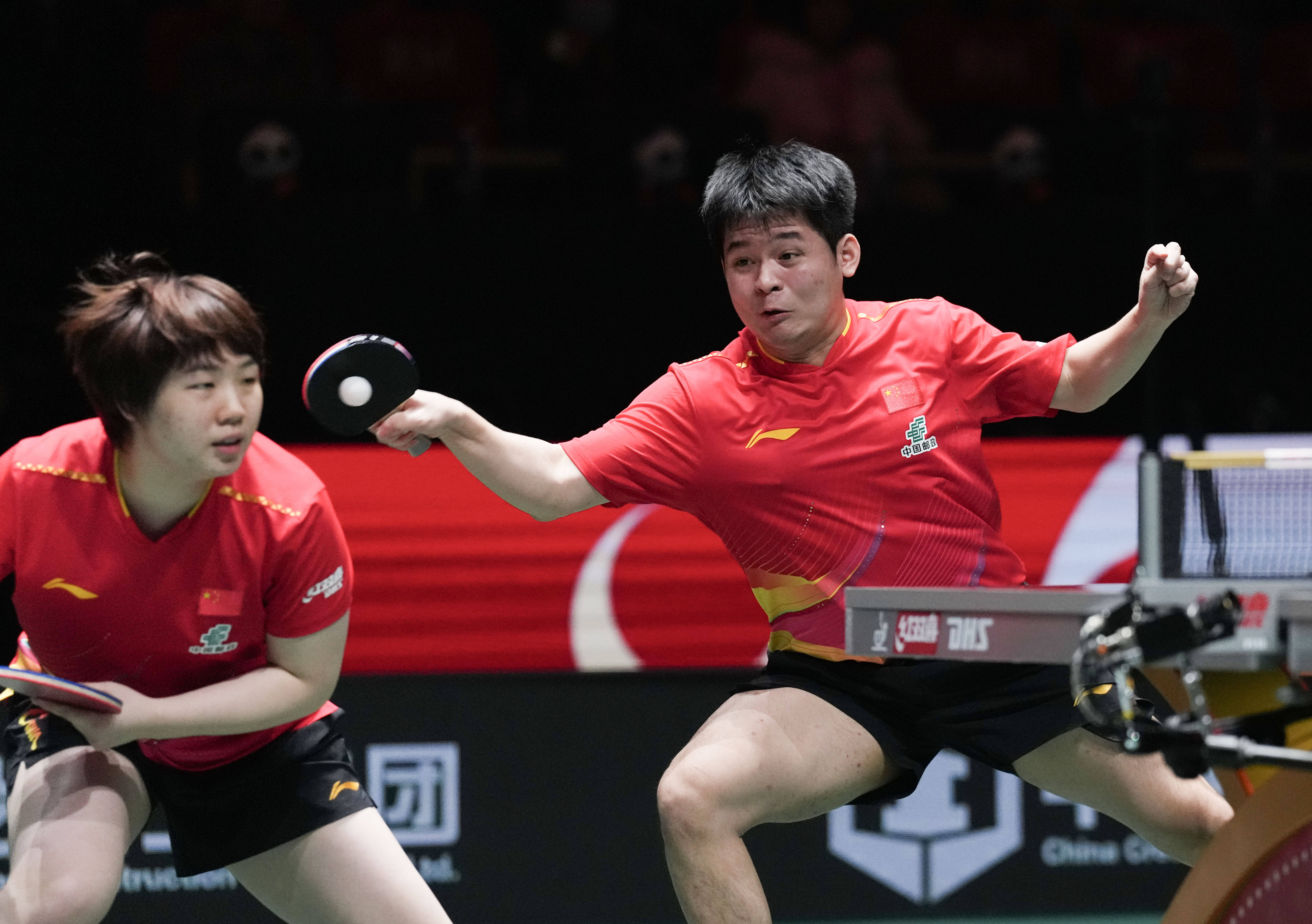 包含英国乒乓球队完胜瑞典乒乓球队，许昕一己之力扛起全队的词条